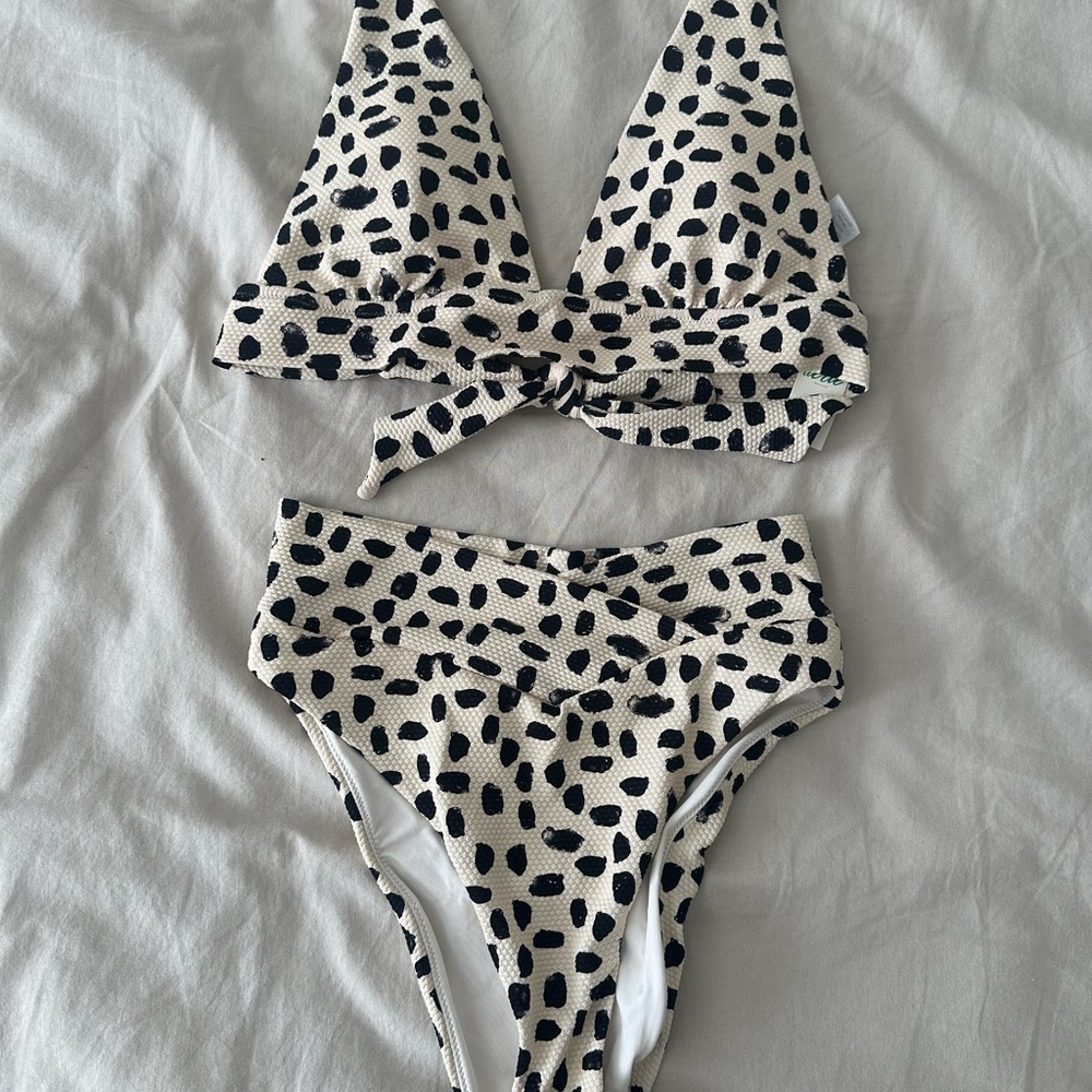 Aerie Black and Cream Textured Bikini